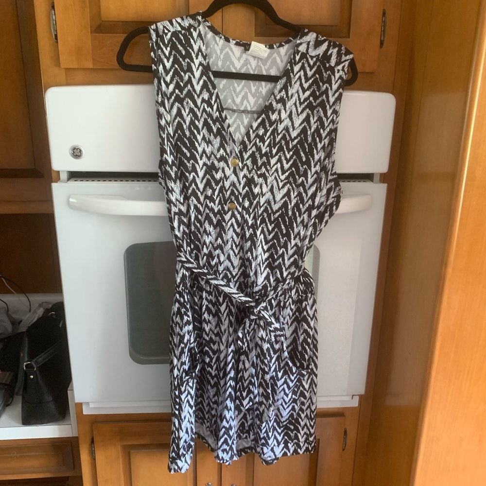 Romper, L